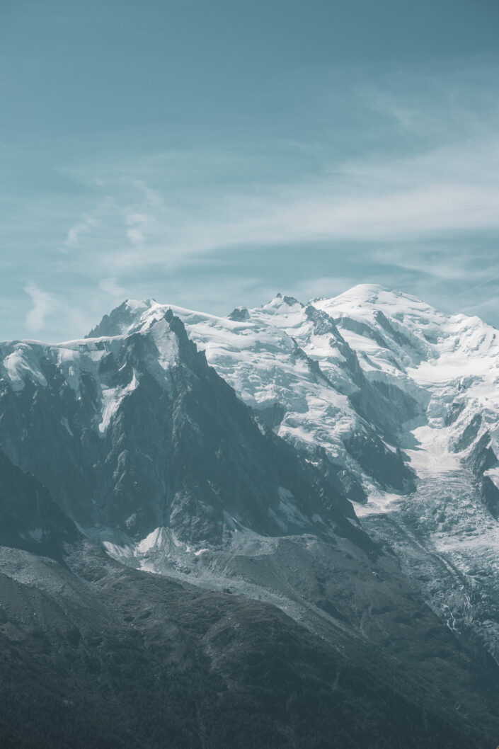 montagne enneigee chamonix