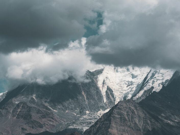 MOUNTAINS